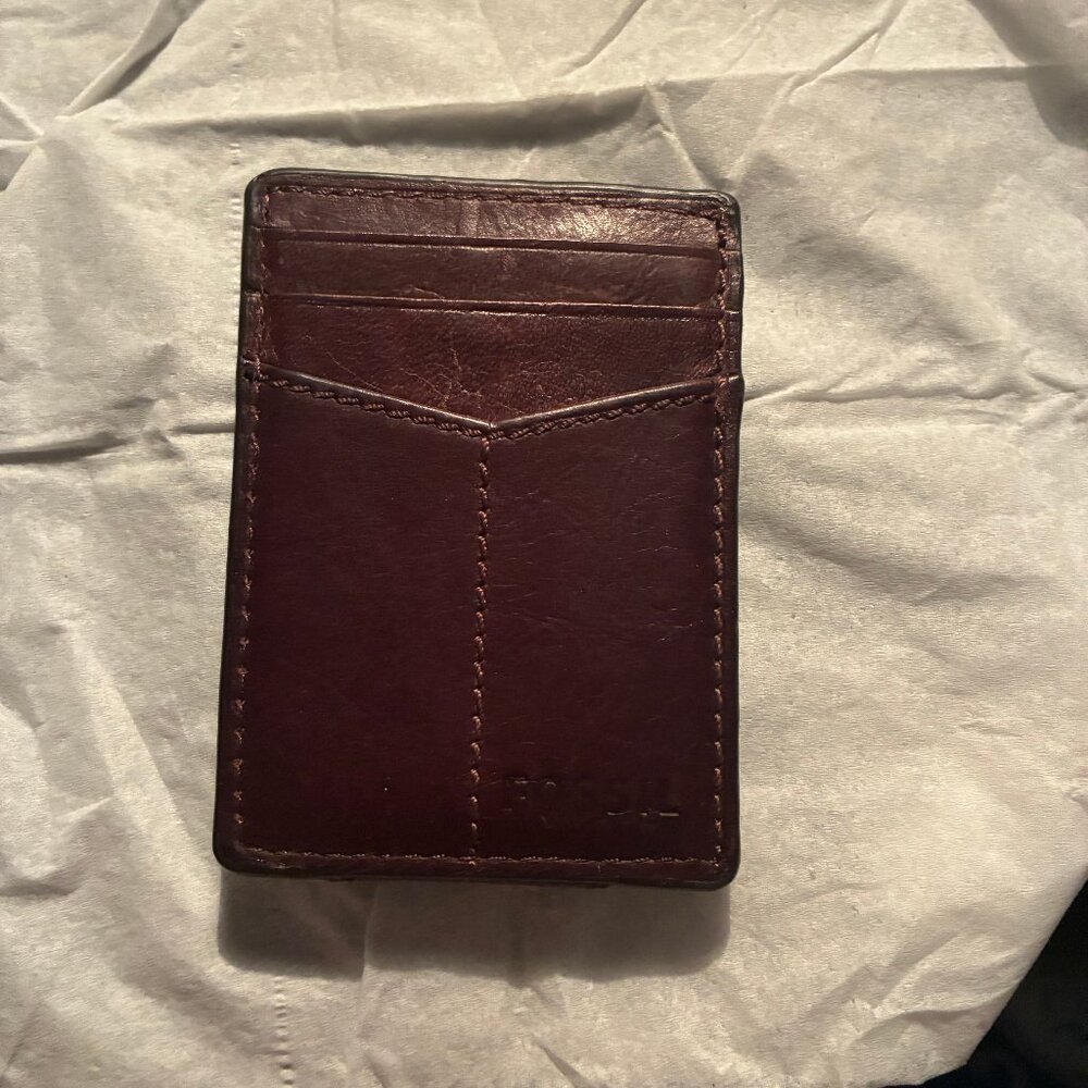 FOSSIL LEATHER CARD HOLDER